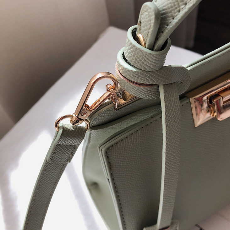 Shoulder bag